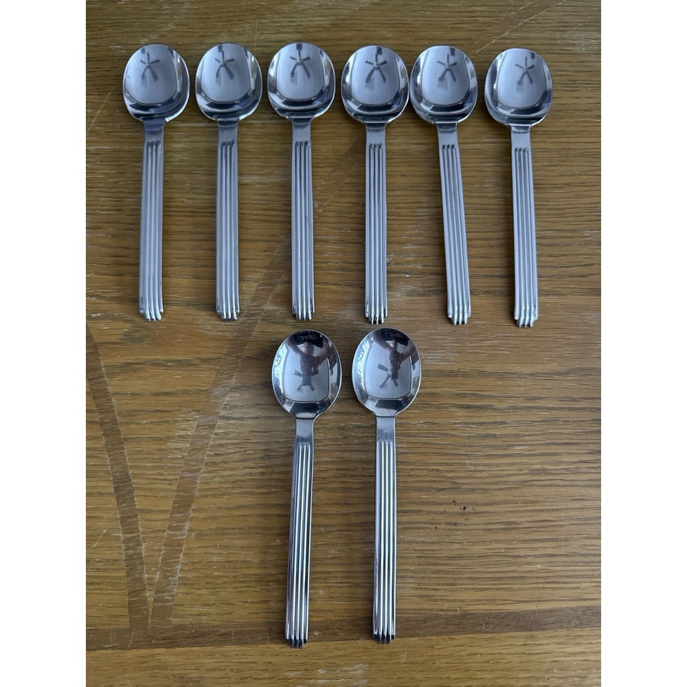 Reed And Barton Select Fluted Ribbed Stainless Korea Spoon Lot 8